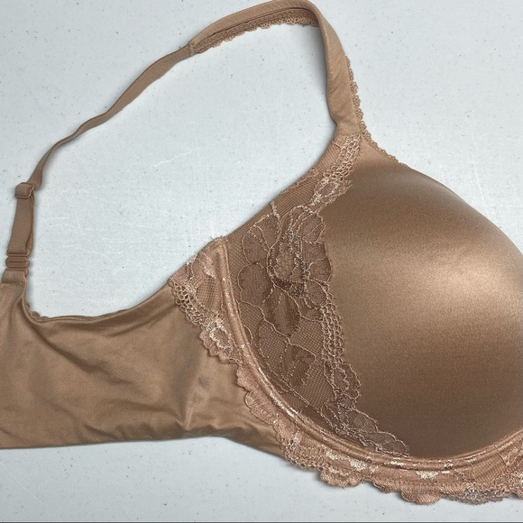 VS TAN "Body By Victoria" Wireless, 40DD. *P10 - Picture 4 of 9